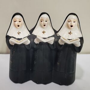 Vintage Porcelain Singing Nuns Music Box figurine
